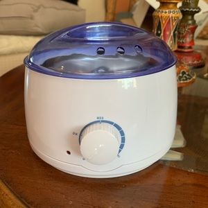 Wax warmer